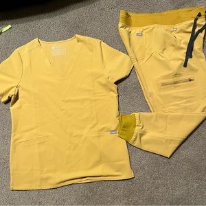 Figs Scrubs Color Gold